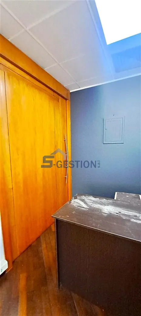 Office for Rent in Badaro — الصورة 5