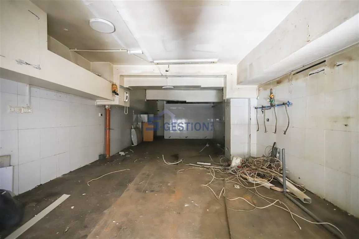 Shop Commercial Premises for Rent in Achrafieh — الصورة 3