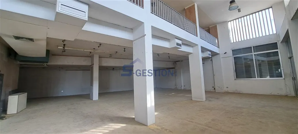 Shop Commercial Premises for Rent in Broumana