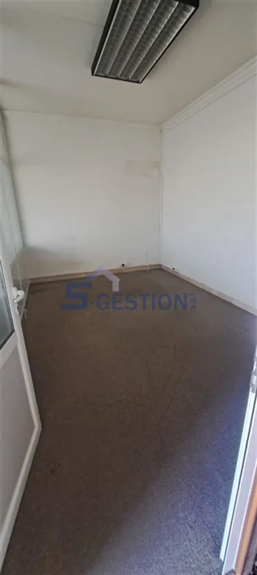 Office for Rent in Badaro — الصورة 5