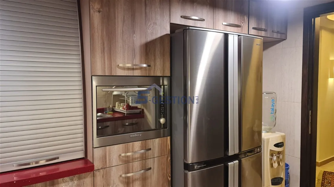 Apartment for Rent Furnished in Achrafieh — الصورة 4