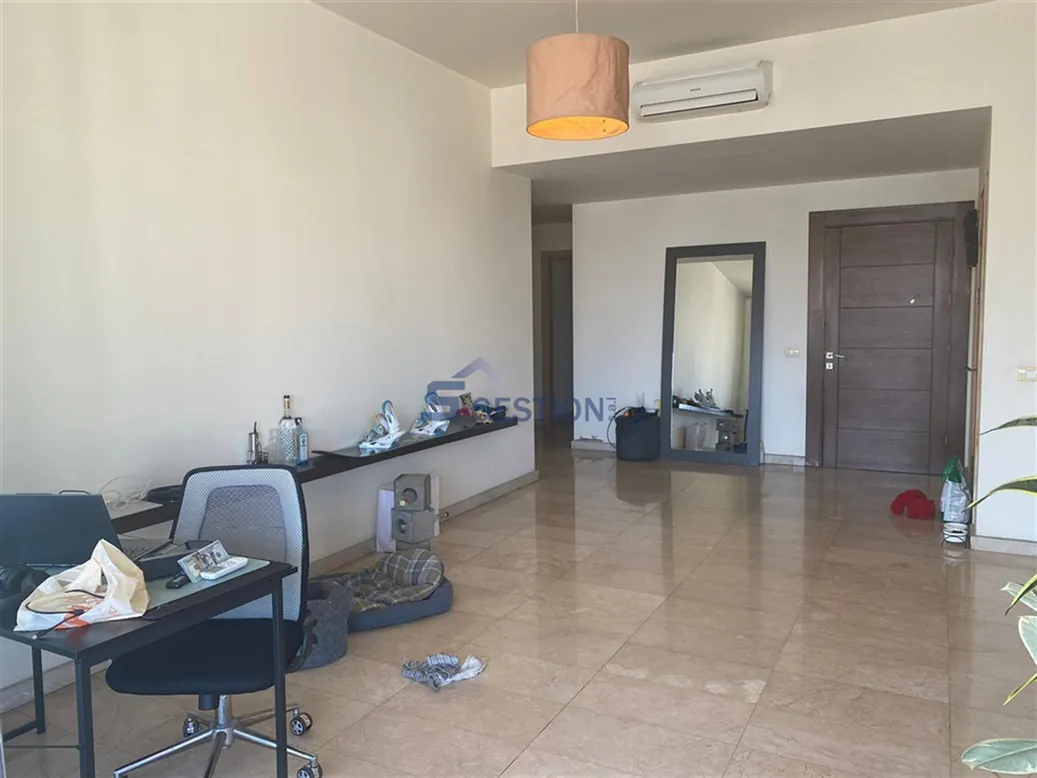 Apartment for Sale in Hamra — الصورة 5