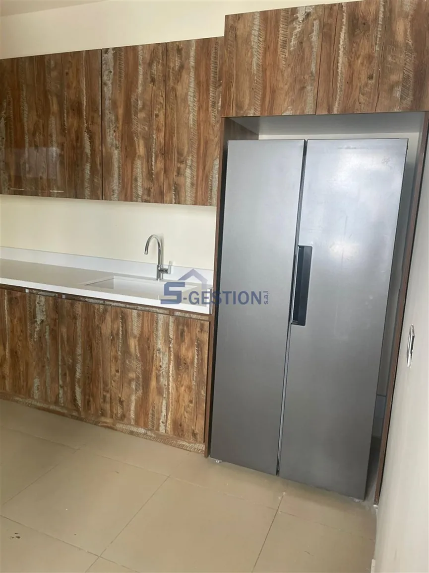 Apartment for Rent Furnished in Achrafieh — الصورة 2
