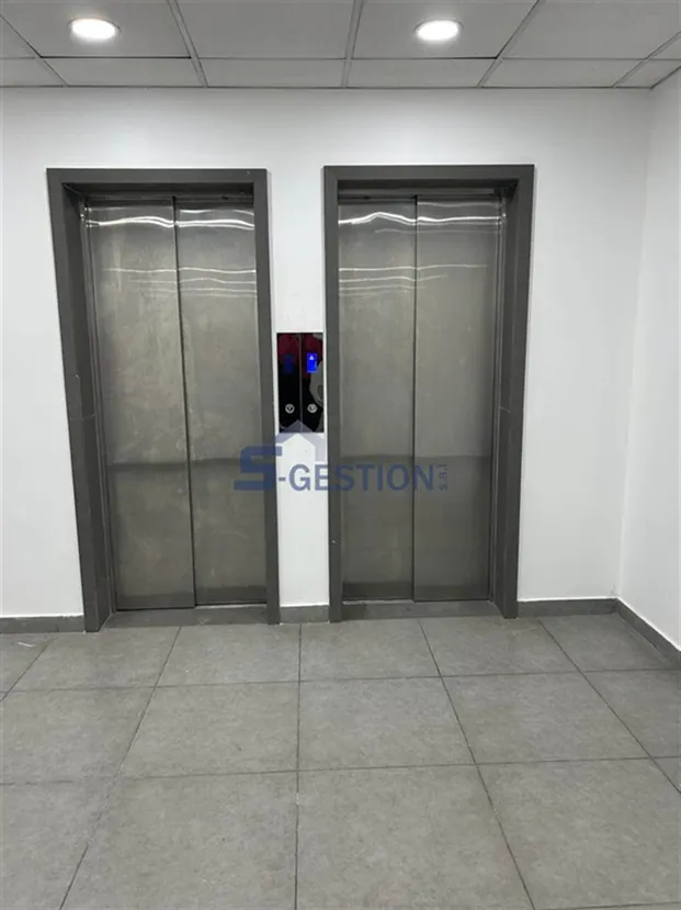 Shop Commercial Premises for Rent in Dbayeh — الصورة 3