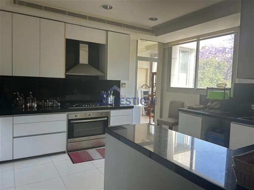 Apartment for Rent Furnished in Achrafieh — الصورة 4
