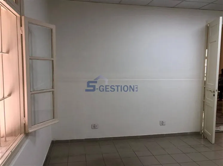 Office for Rent in Ras Beyrouth — الصورة 4