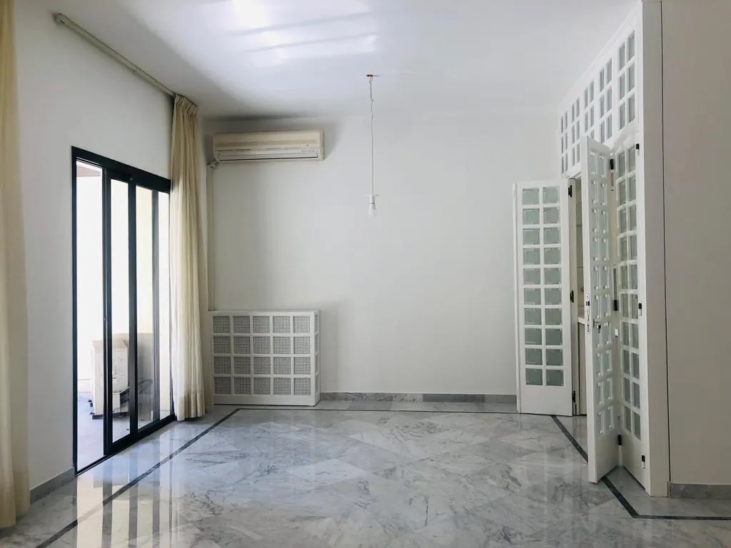 Apartment for Rent in Achrafieh — الصورة 1