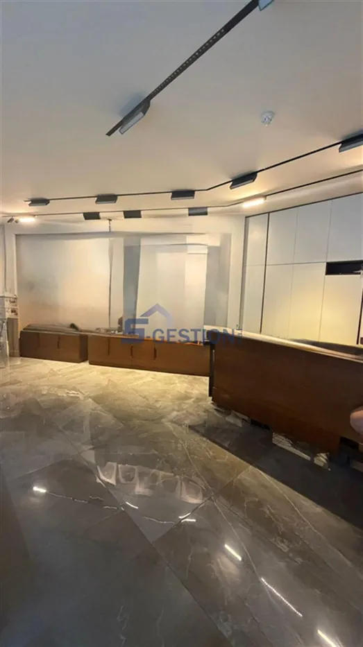 Shop Commercial Premises for Rent in Achrafieh — الصورة 2