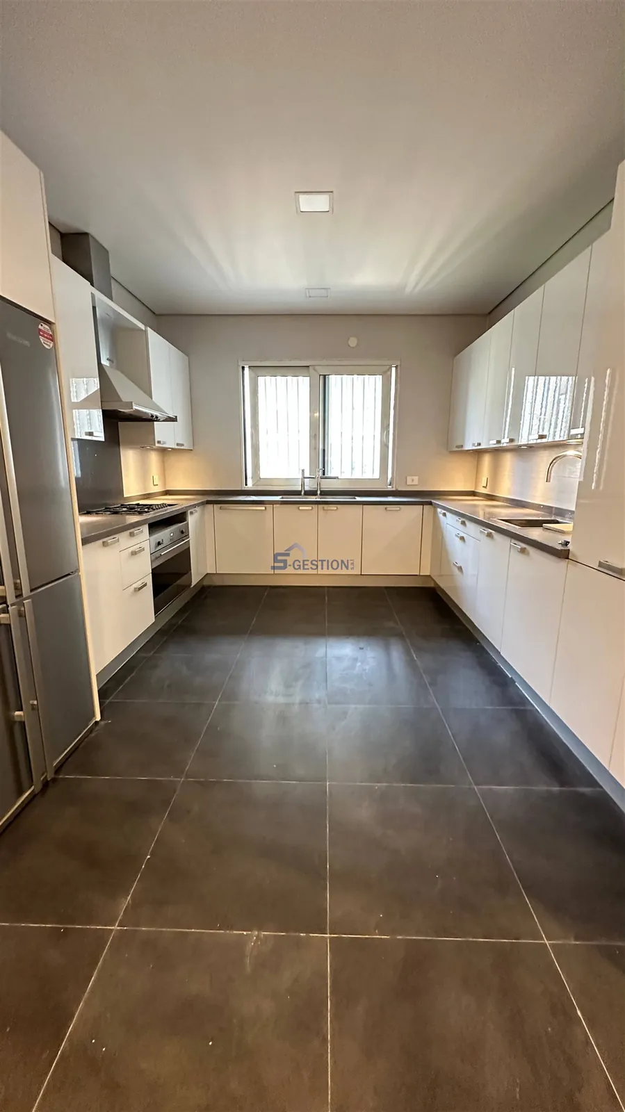 Apartment for Rent in Achrafieh — الصورة 4
