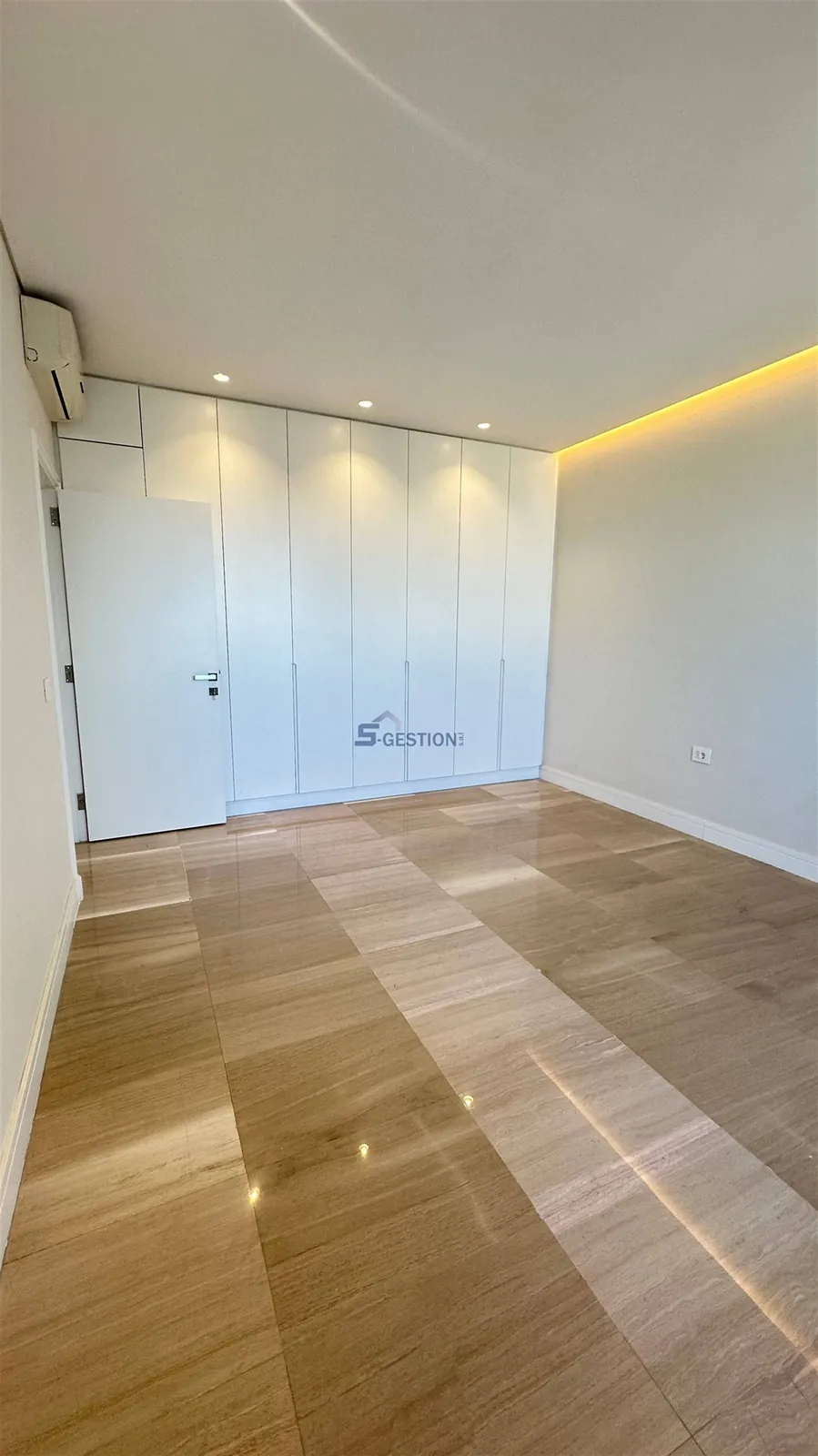 Apartment for Rent in Achrafieh — الصورة 5