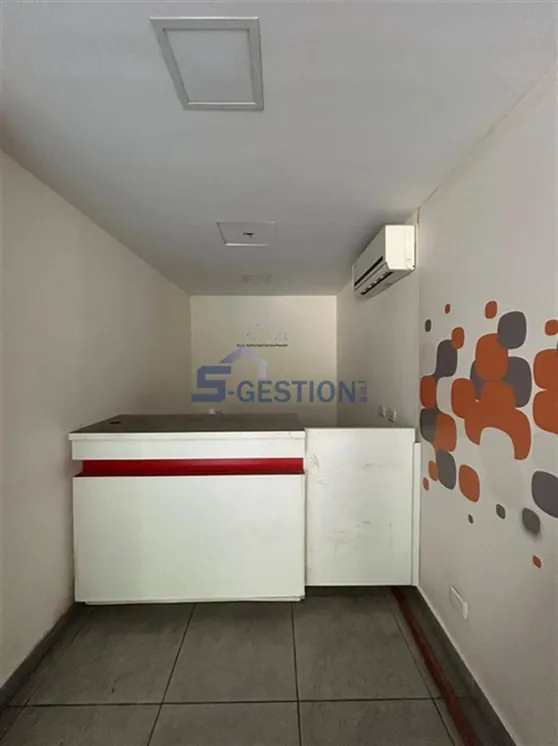 Shop Commercial Premises for Rent in Sin El-Fil — الصورة 4