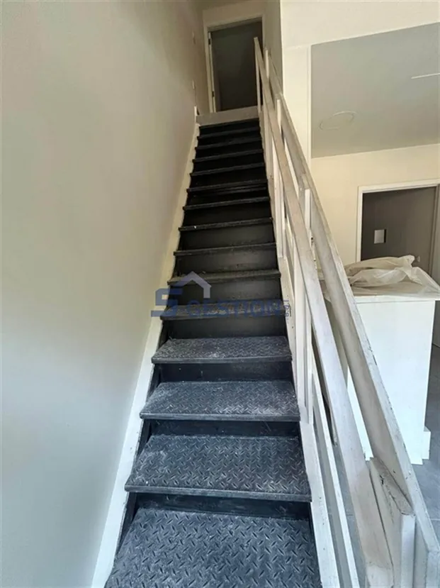 Shop Commercial Premises for Rent in Sin El-Fil — الصورة 2