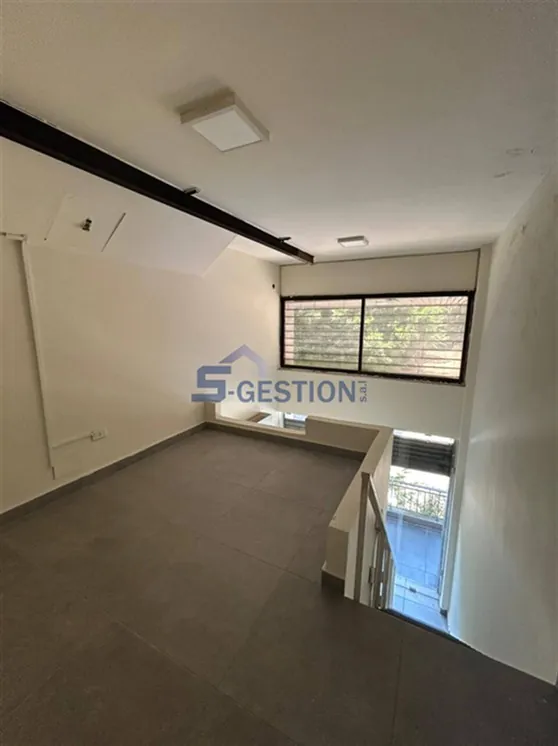 Shop Commercial Premises for Rent in Sin El-Fil — الصورة 3