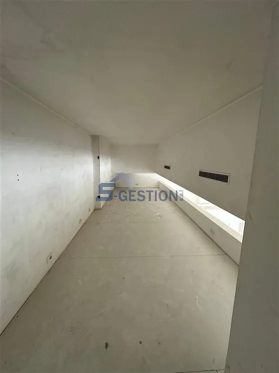 Shop Commercial Premises for Rent in Horch Tabet — الصورة 5