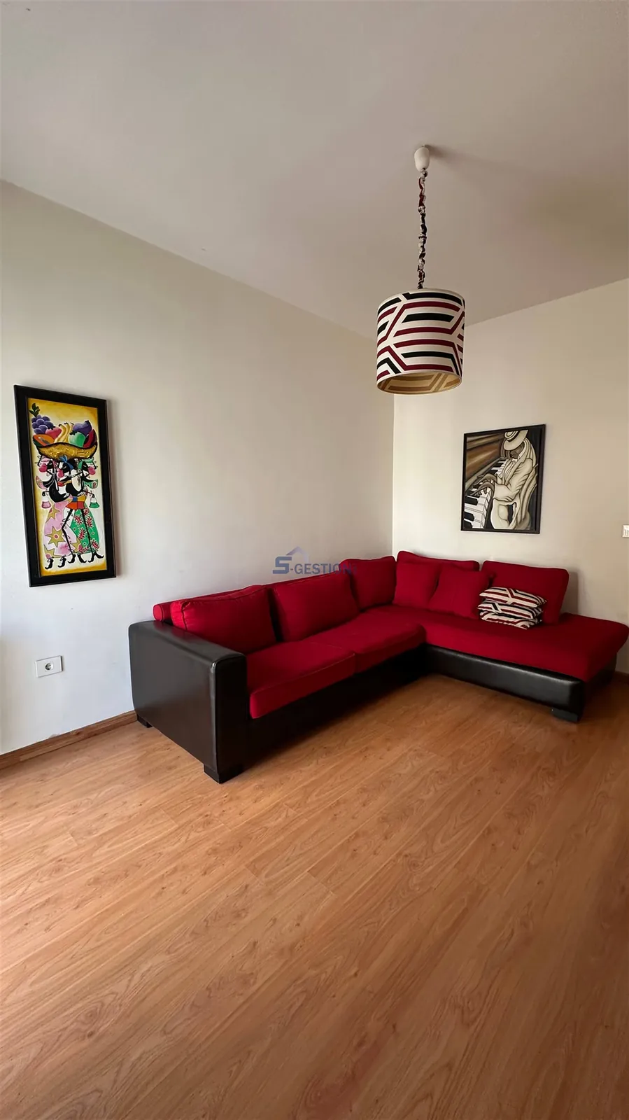 Apartment for Rent Furnished in Achrafieh — الصورة 3