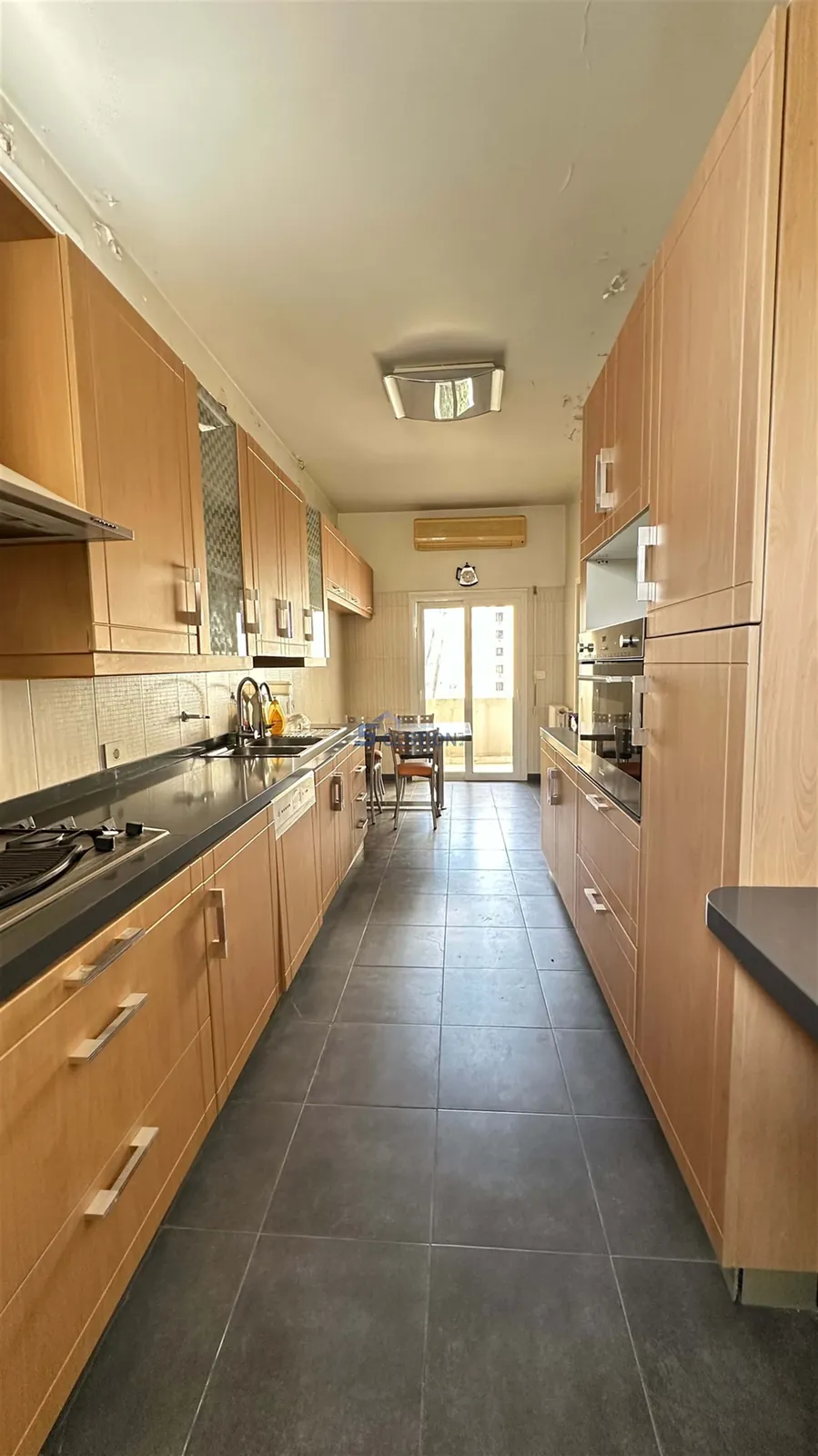 Apartment for Rent Furnished in Achrafieh — الصورة 4
