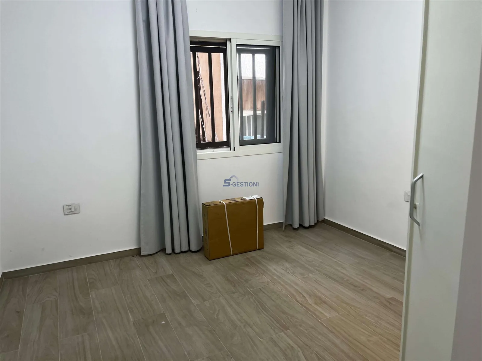 Apartment for Rent Furnished in Achrafieh — الصورة 2