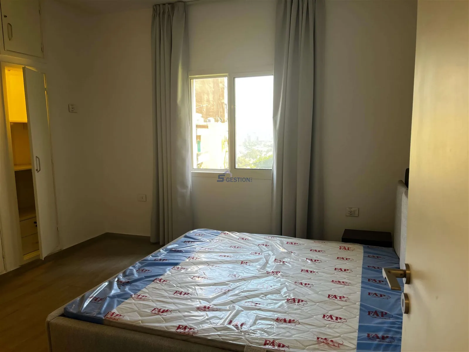 Apartment for Rent Furnished in Achrafieh — الصورة 3