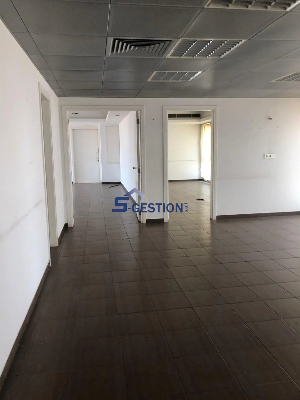 Office for Rent in Achrafieh — الصورة 2