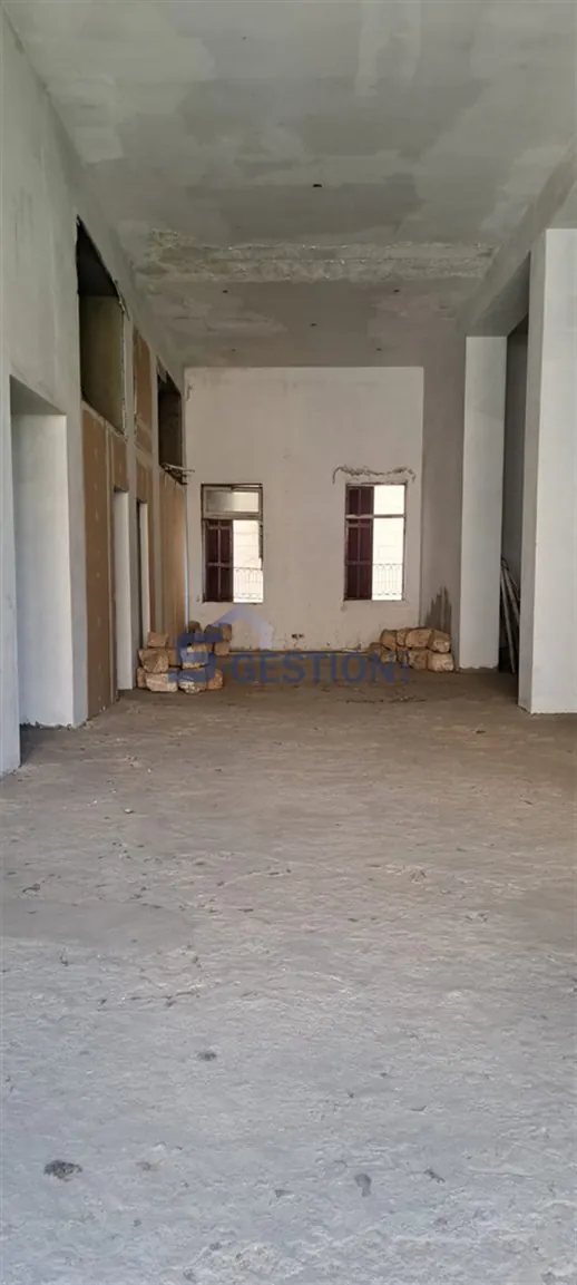 Building for Rent in Gemmayze — الصورة 4
