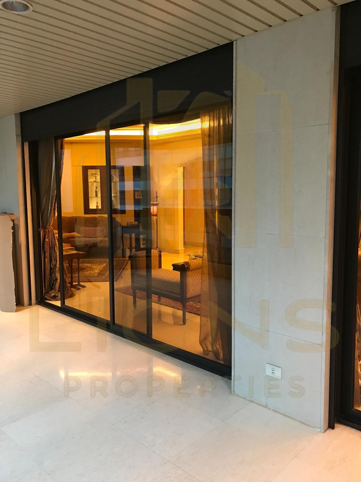 Beirut, Msaytbe	214 m2 Apartment for Sale — الصورة 2