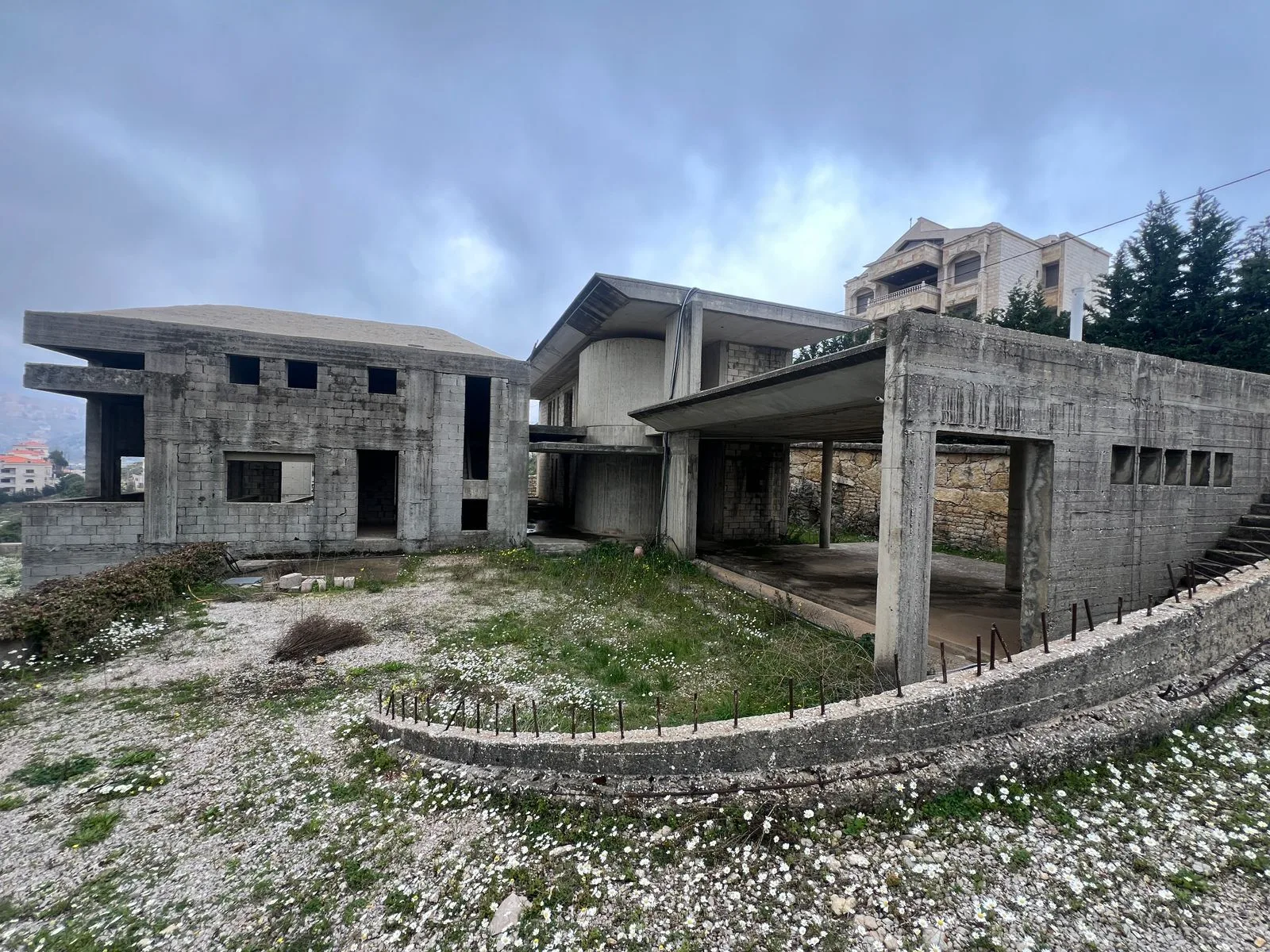 Villa for sale in Ain Al Jdide, Lebanon — الصورة 3