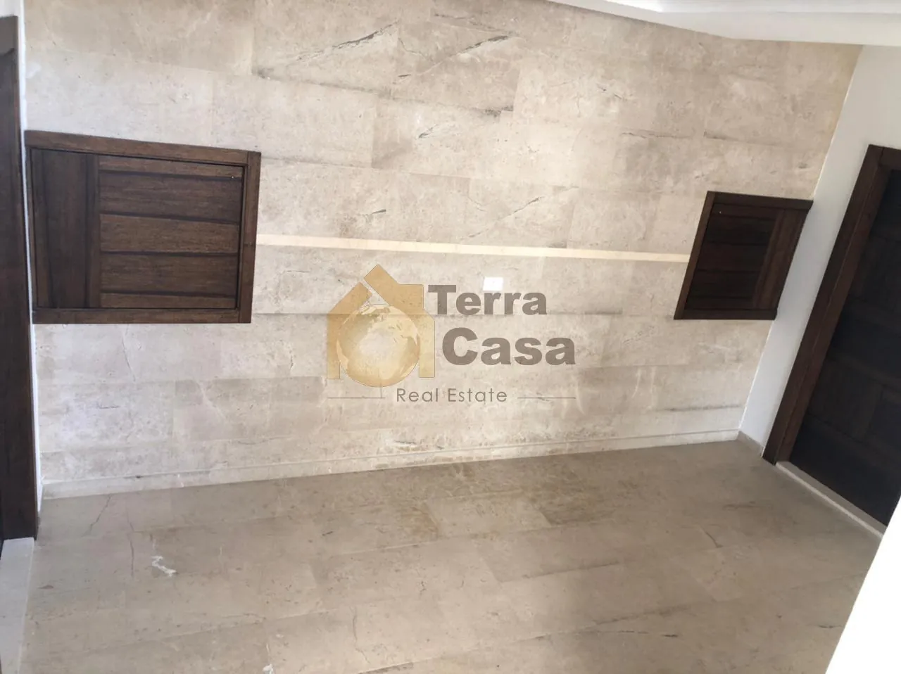 Ballouneh new luxurious 245m apartment with 90m terrace Ref#1759