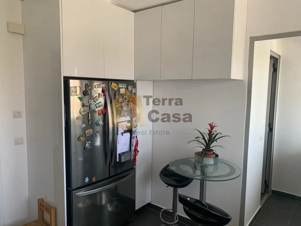 Luxurious Apartment in achrafieh Ref# 2811 — photo 5