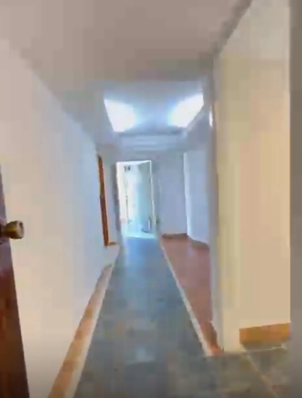 Jounieh highway renovated apartment for Rent sea view suitable for an office #3246 — الصورة 3