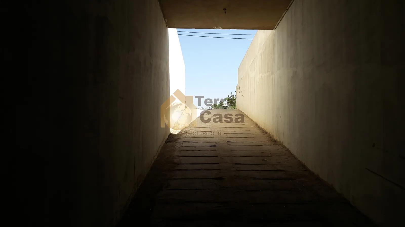 Haouch el omara warehouse 500 sqm prime location truck entrance #390
