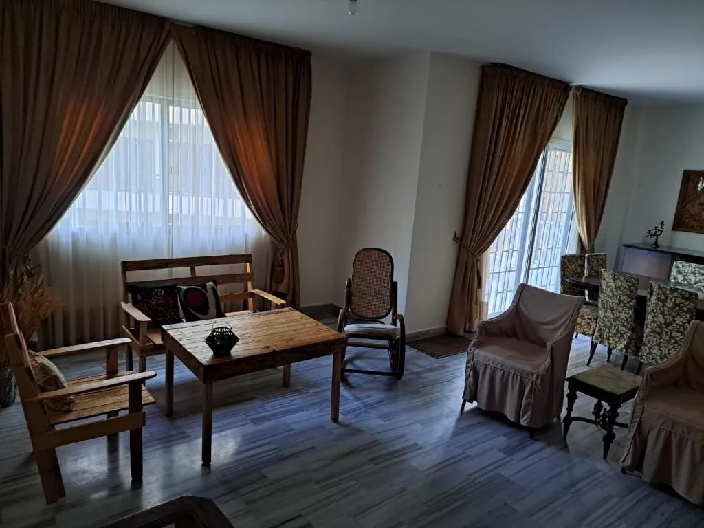 Rmeil, achrafieh, fully furnished apartment for Rent prime location — الصورة 5