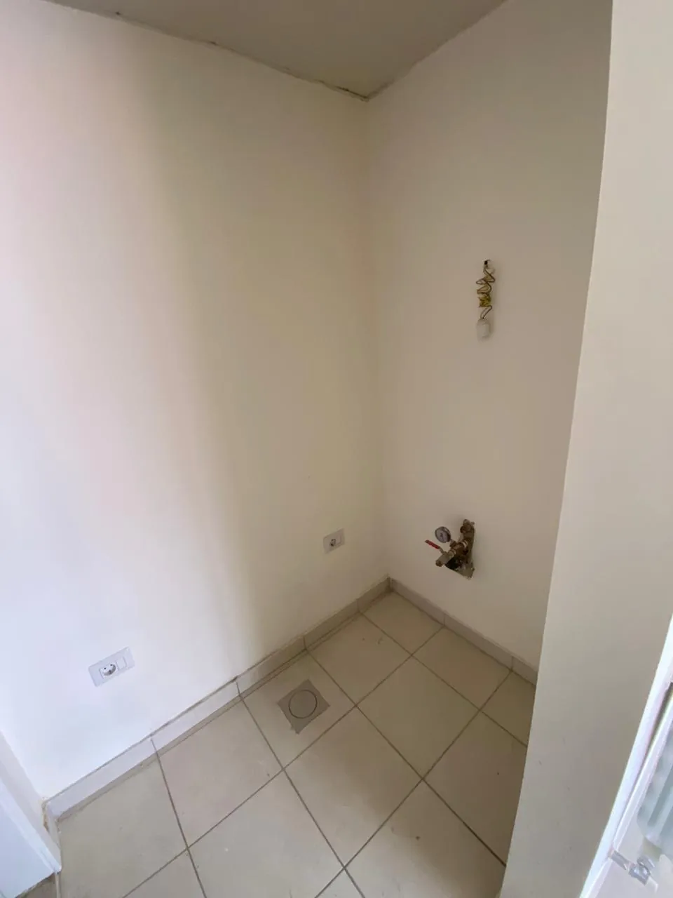 Office 80 sqm for Rent in zahle boulevard Ref#4831 — الصورة 3