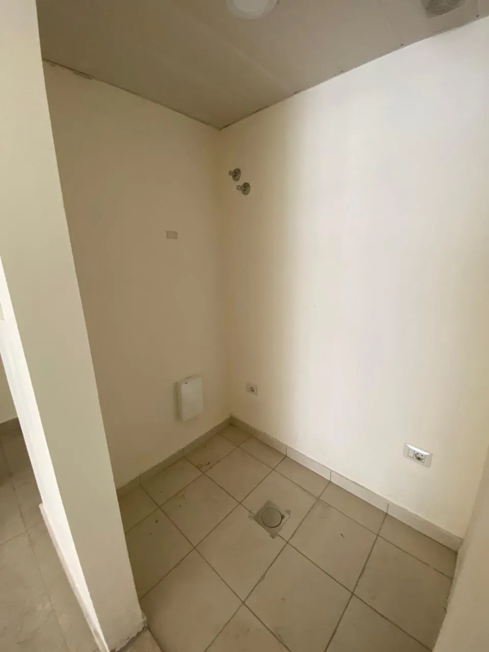 Office 90 sqm for Rent in zahle boulevard Ref#4833 — الصورة 2