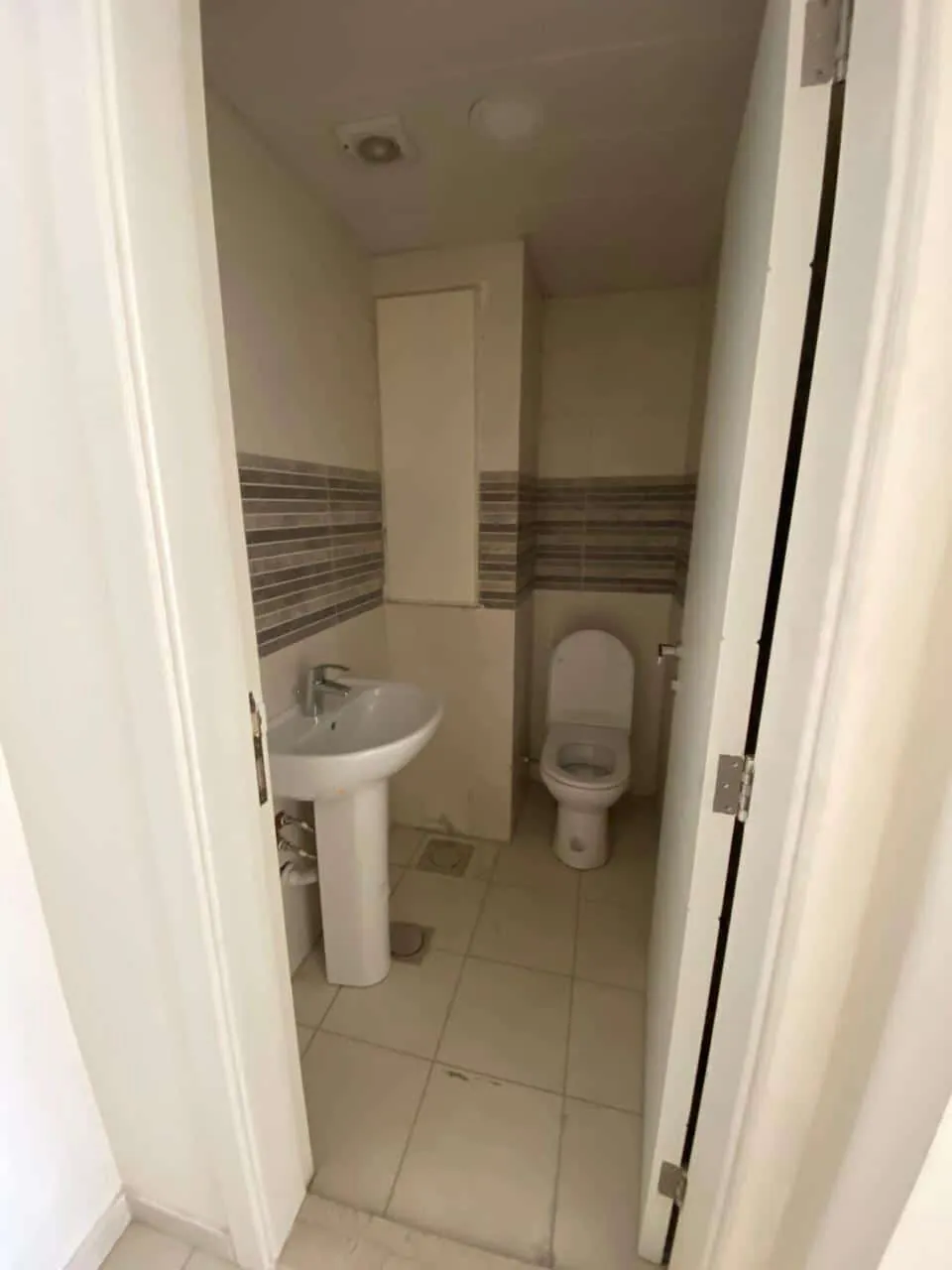 Office 90 sqm for Rent in zahle boulevard Ref#4833 — الصورة 3