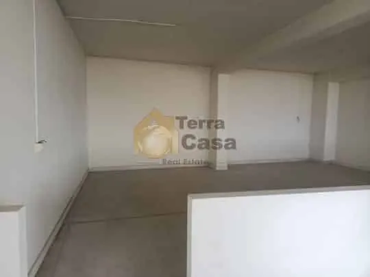 Haret sakher showroom/office 680 sqm for Rent on jounieh highway #4844 — الصورة 5