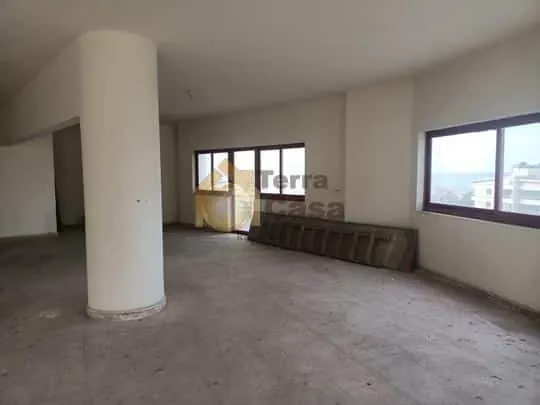 Haret sakher showroom/office + 550 sqm terrace for Rent jounieh highway #4843
