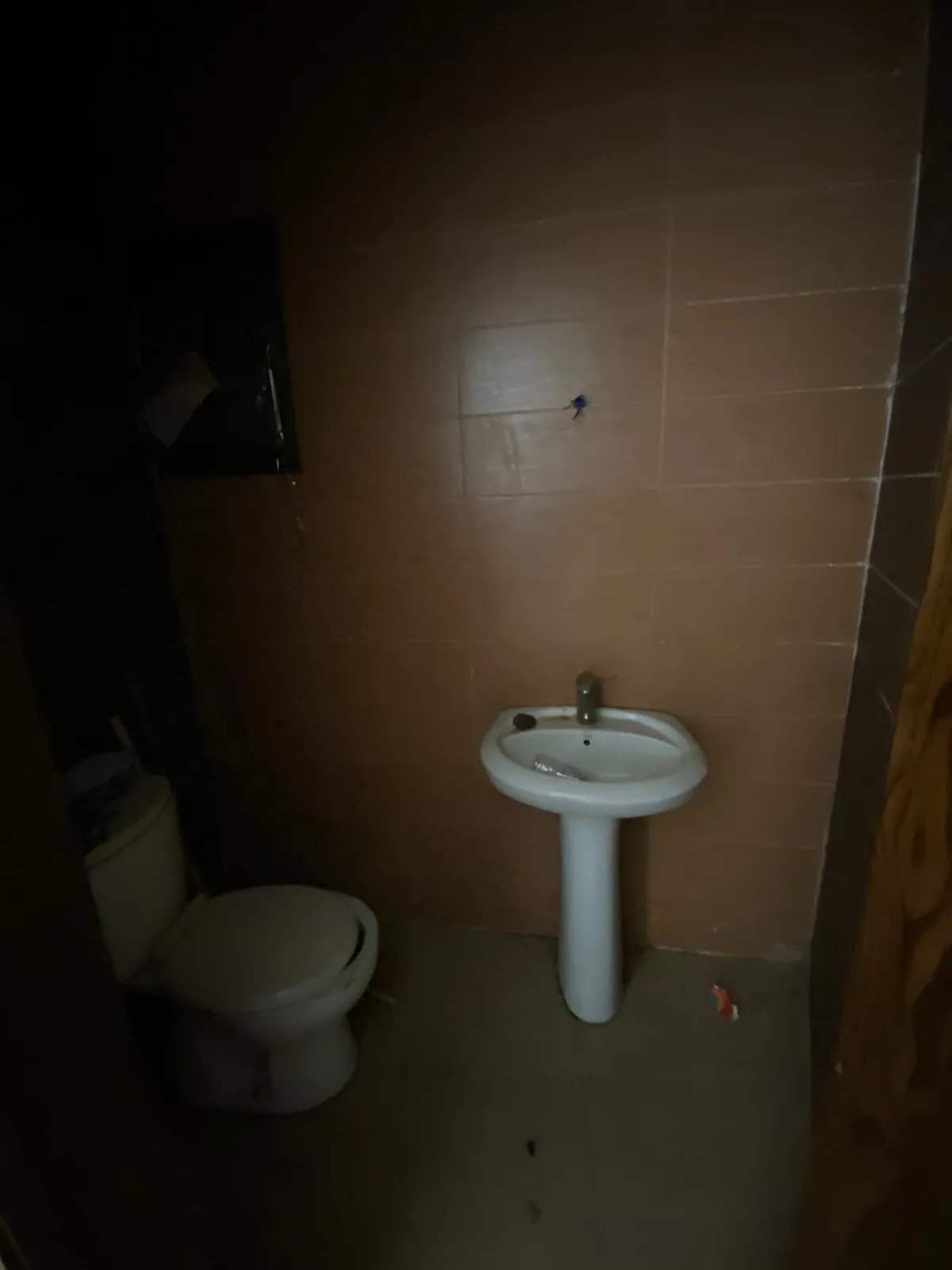 Zahle rassieh shop 50 sqm for Rent with 50 sqm warehouse Ref#4873 — الصورة 3