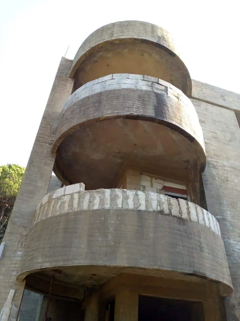 Uncompleted villa in baabdat with private swimming pool for Sale #4914 — photo 2