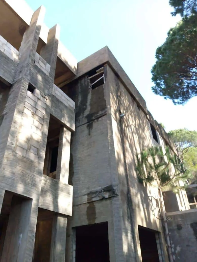 Uncompleted villa in baabdat with private swimming pool for Sale #4914 — photo 3