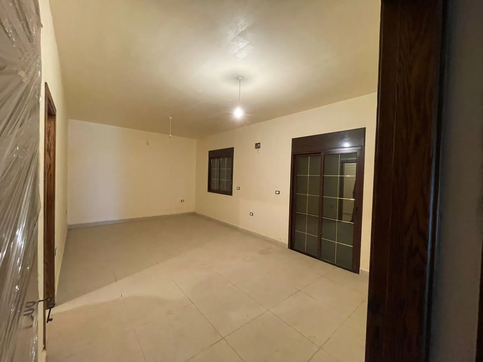 Zahle, karak, apartment ground floor 165 sqm + 200 sqm garden #5053 — الصورة 4