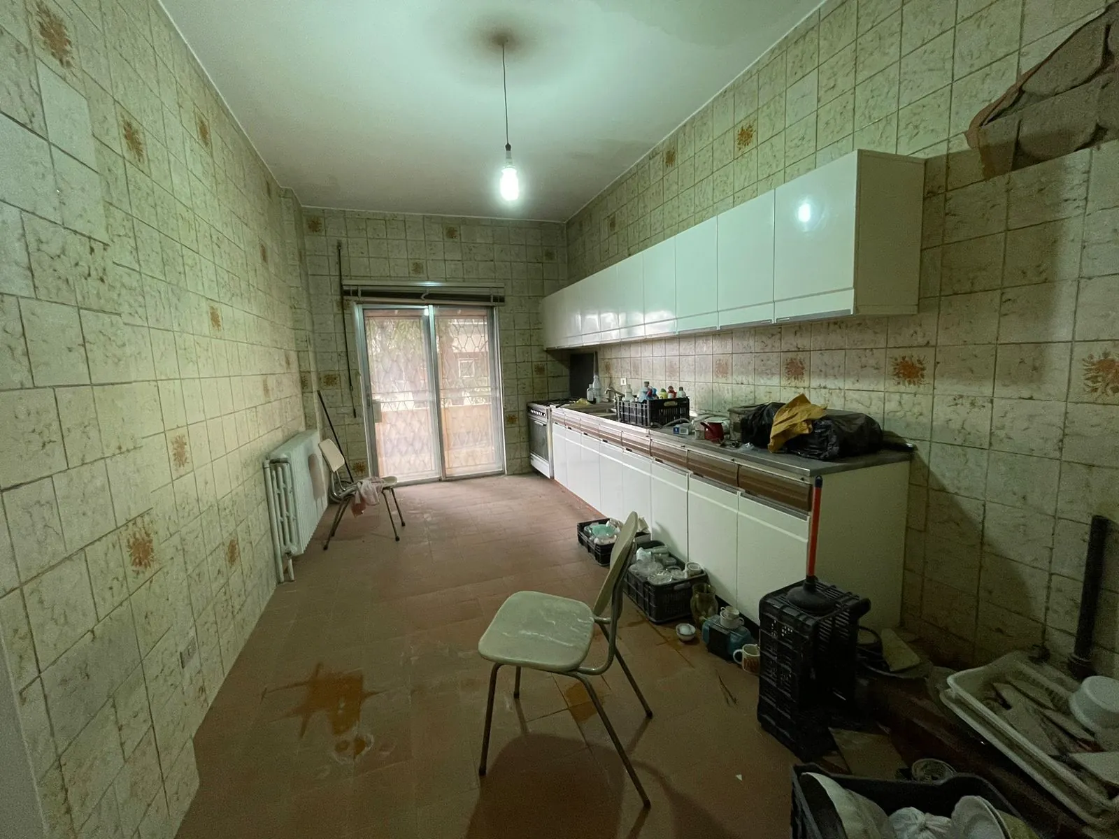 Ksara ground floor apartment for Rent with terrace #5142 — الصورة 3