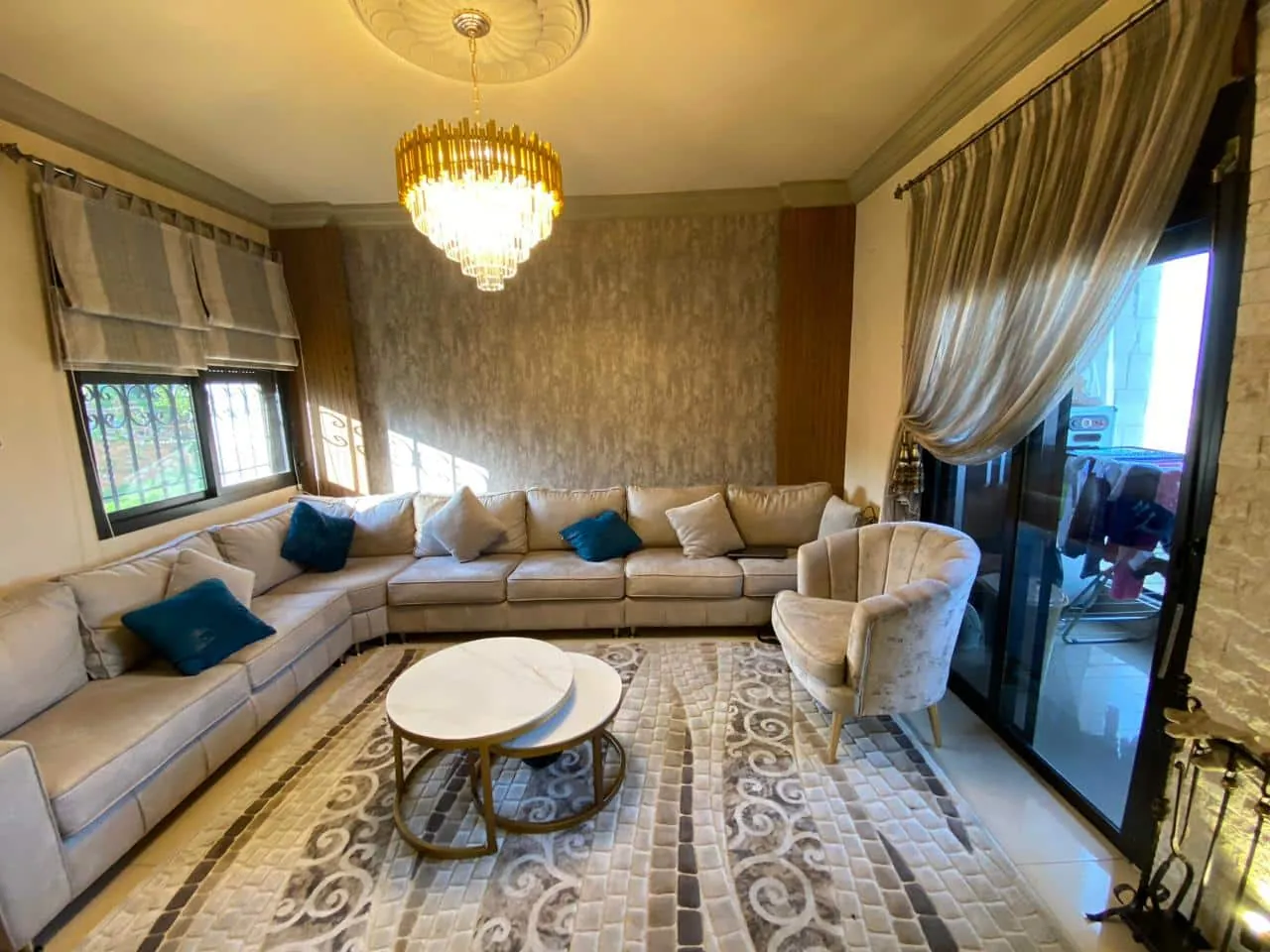 Zahle el hemmar fully decorated apartment for Sale Ref#5153