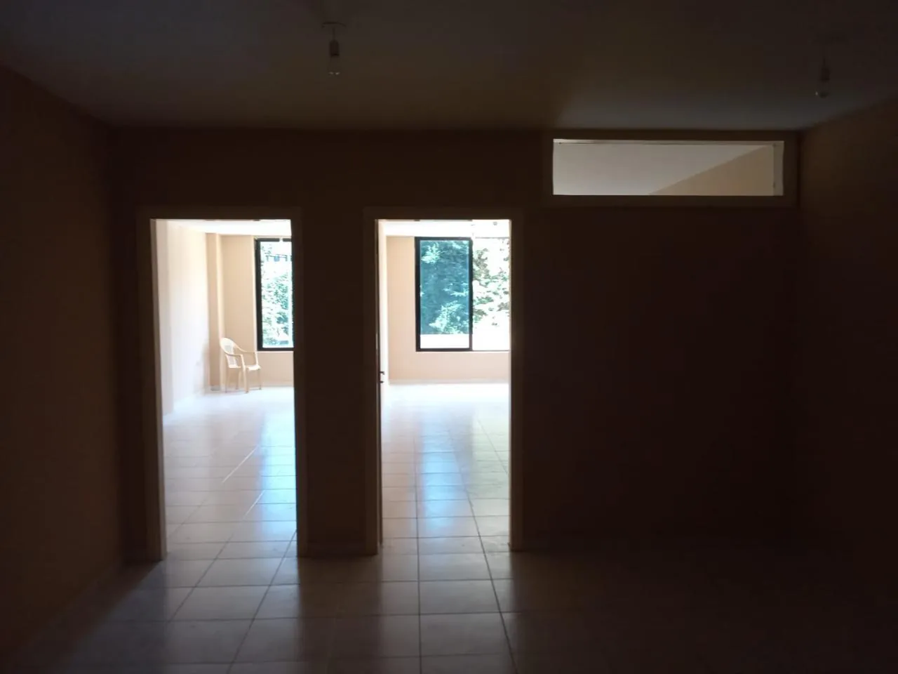 Zahle main boulevard office 100 sqm for Rent Ref#5496 — الصورة 2