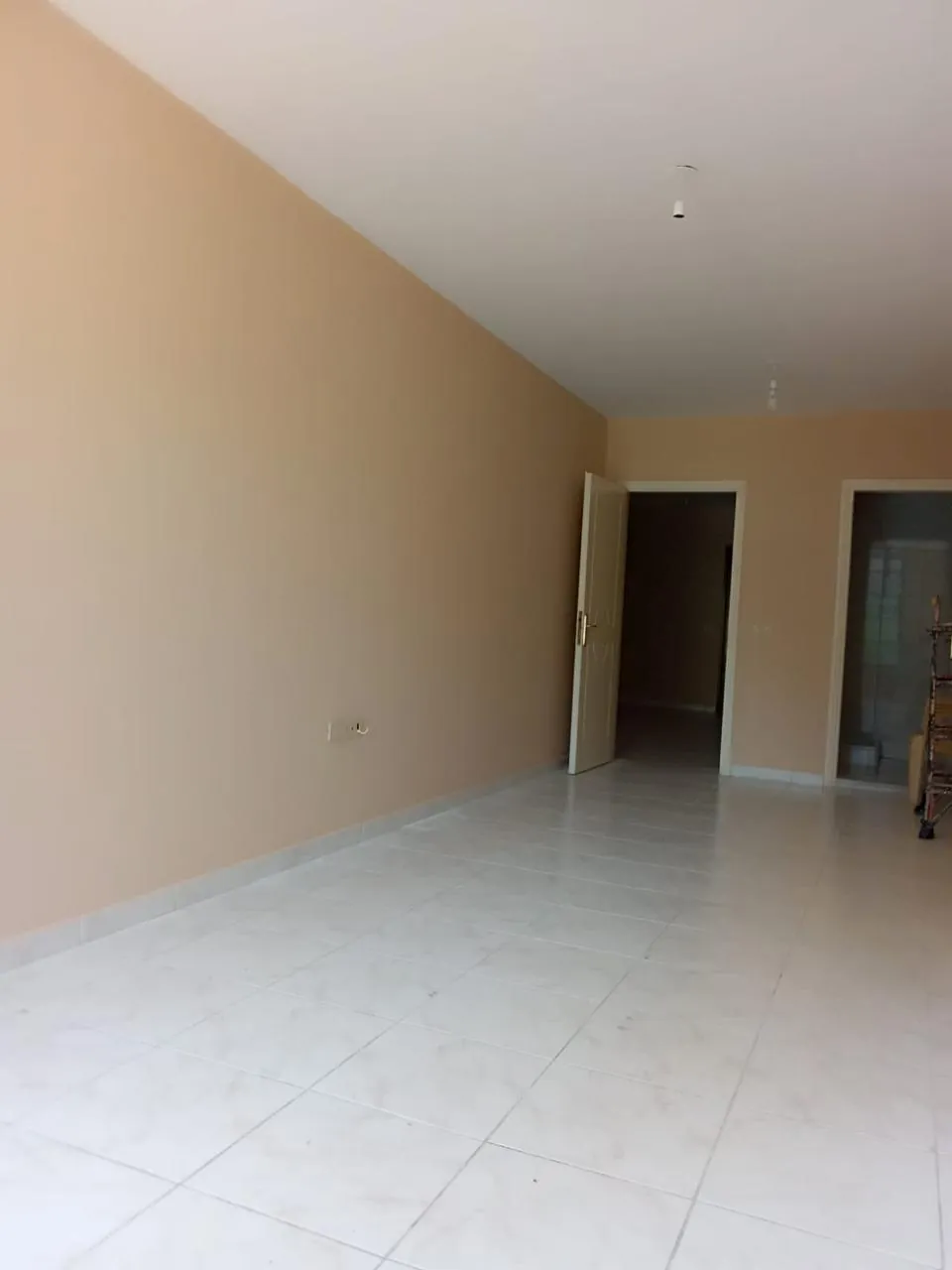 Zahle main boulevard office 100 sqm for Rent Ref#5496 — الصورة 4
