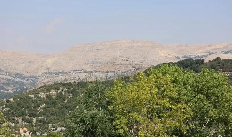 Faitroun 3400 sqm land for Sale with building, prime location Ref#5665 — الصورة 4