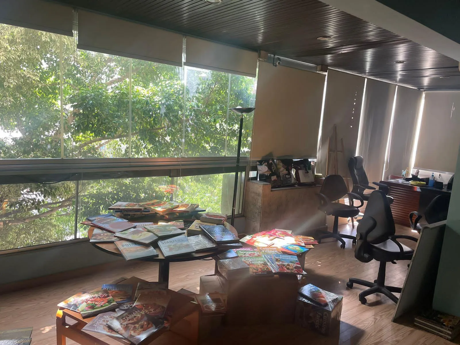 Achrafieh, sassine office 400 sqm for Rent prime location Ref#5687 — photo 2