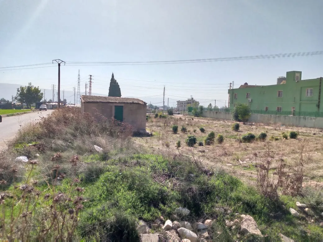 Haouch el omara land 3700 sqm zone G for Sale near highway Ref#5746 — photo 3