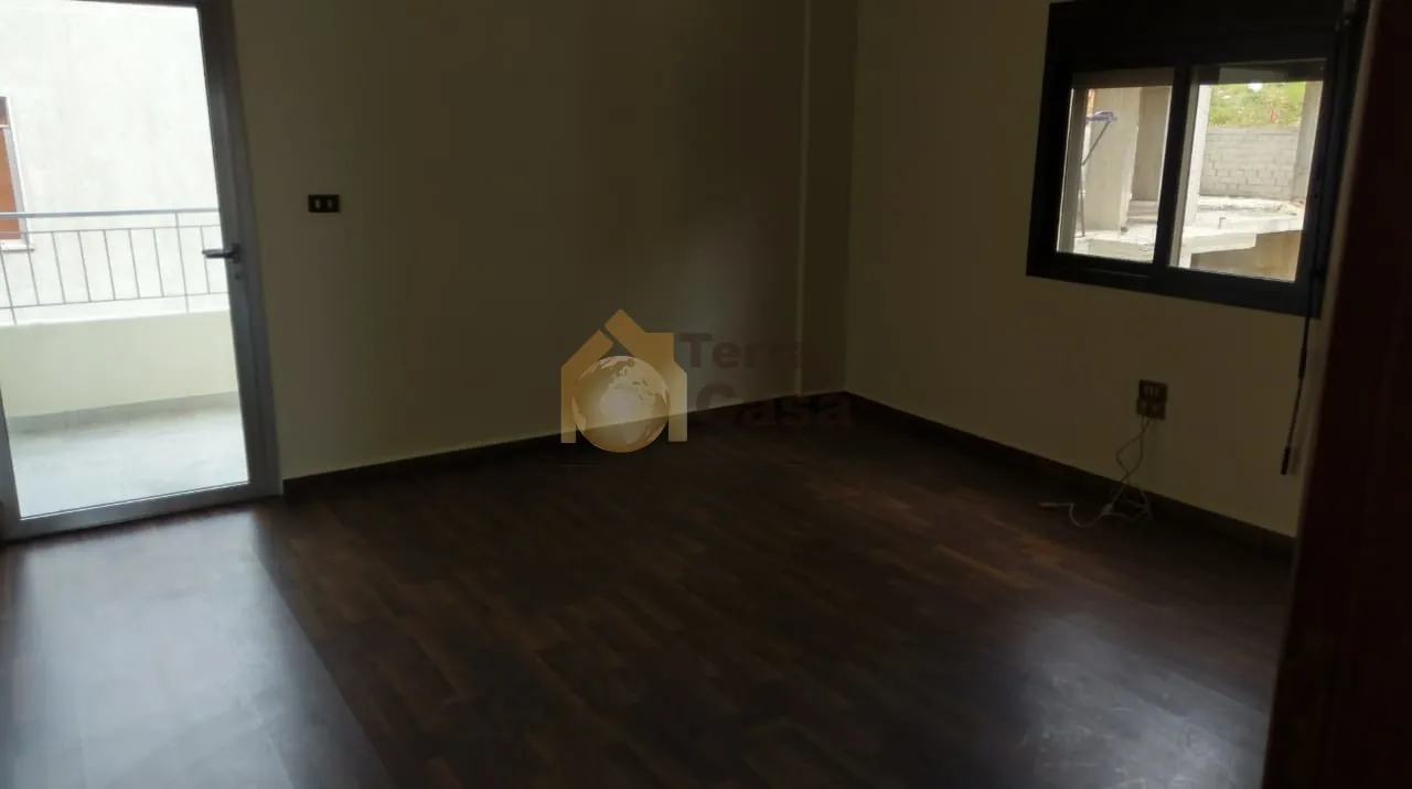 Haouch el zaraane 210 sqm apartment for Sale overlooking zahle Ref#5883 — الصورة 5