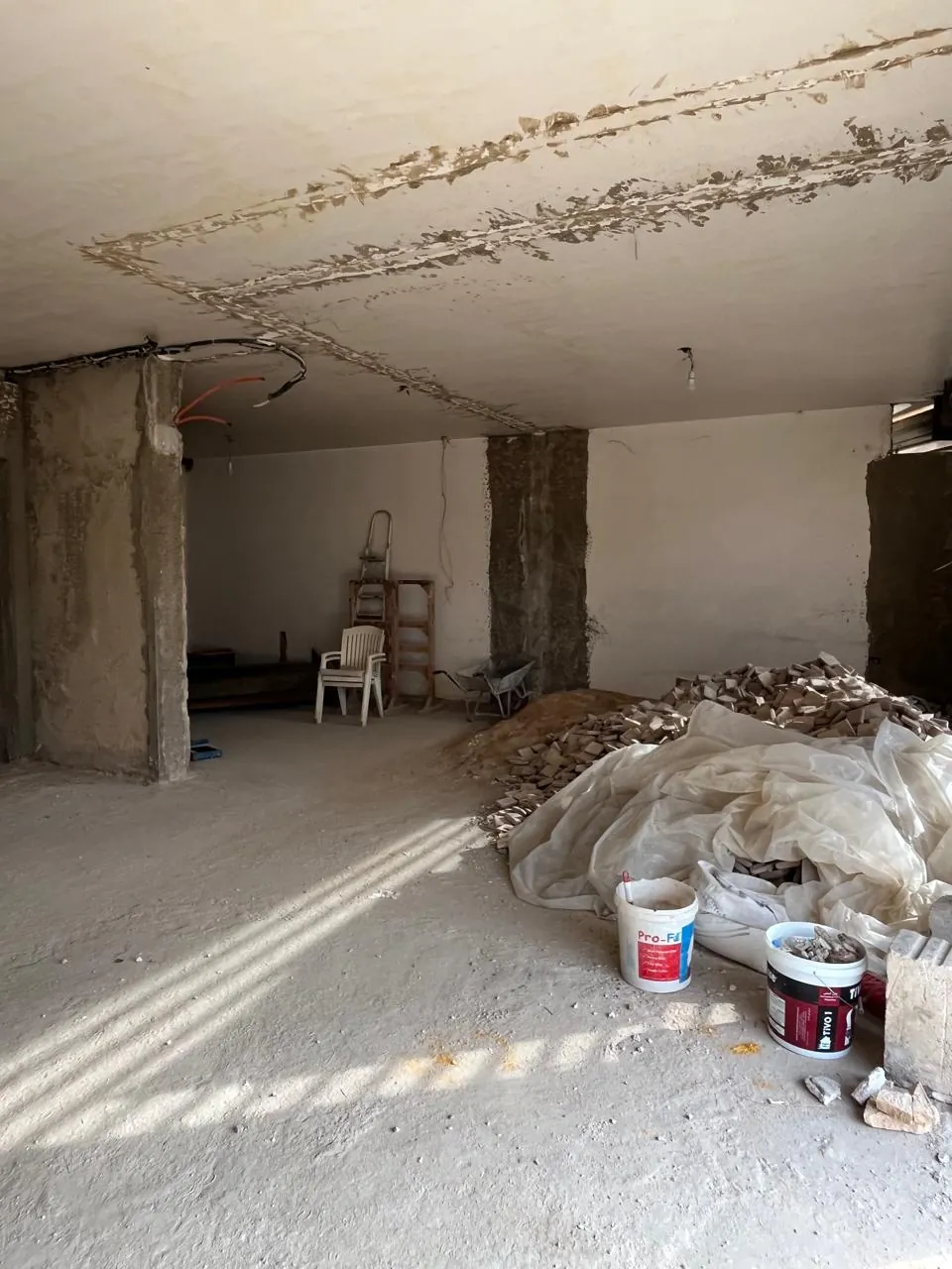 Zahle shop three facades 150 sqm for Rent Ref#6045 — photo 3