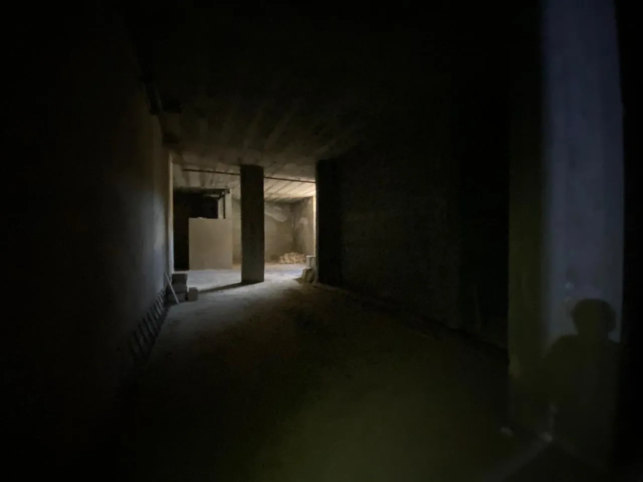 Zahle el midan warehouse 700m private entrance for Rent Ref#6147 — الصورة 2